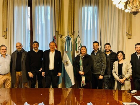 Danforth Center Executive Director of Innovation Partnerships Stephanie Regagnon, and Andy Dearing, leader of the region’s GeoFutures initiative meeting with Rio Cuarto officials